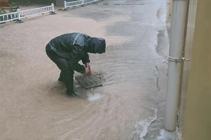 雨中堅守護家園，筑牢汛期安全墻(圖11)