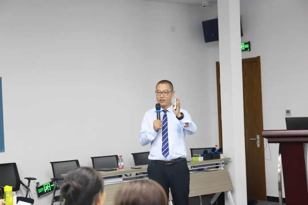 隆泰物業(yè)蔚藍計劃培訓順利結營(圖1)